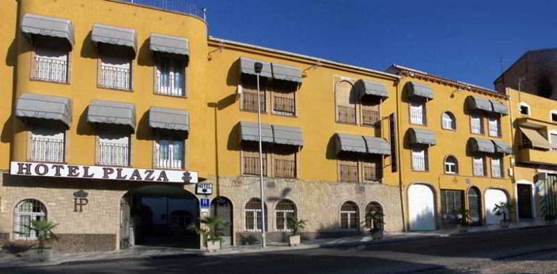 Hotel Plaza Manjon Villanueva Del Arzobispo Kültér fotó